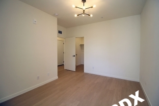 1/2 Month Of Free Rent! Luxury 2 Bedroom/2 Bath Apt in the Heart of St. Johns in the Brand New Lombard Lofts!!!