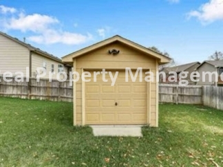 5 Bedroom Home In Derby