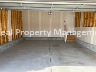 4 Bedroom duplex close to McConnell AFB!!!