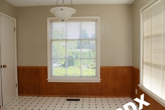 1700+sq ft Sprawling Duplex Ranch Home in Sought-After Raleigh Hills