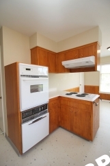 1700+sq ft Sprawling Duplex Ranch Home in Sought-After Raleigh Hills