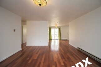 3 Bedroom Duplex Located in Southwest Portland!