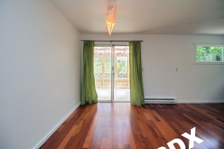 3 Bedroom Duplex Located in Southwest Portland!