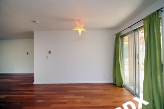 3 Bedroom Duplex Located in Southwest Portland!