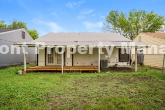 Charming 3-Bed Retreat in San Antonio – Cozy 860 sqft Gem at 5916 Mission Sunrise!