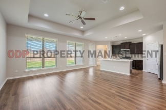 Spacious 4-Bedroom, 3-Bath Home – Over 2,300 Sq Ft in College Station