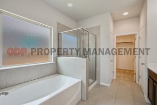 Spacious 4-Bedroom, 3-Bath Home – Over 2,300 Sq Ft in College Station