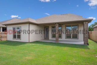 Spacious 4-Bedroom, 3-Bath Home – Over 2,300 Sq Ft in College Station