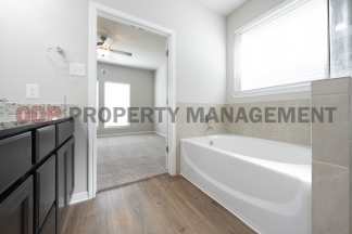 Spacious 4 Bedroom Home in South Temple – Friars Creek Neighborhood