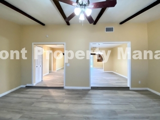 3-Bed, 2-Bath Oasis with 1,726 Sq Ft in San Antonio!