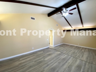 3-Bed, 2-Bath Oasis with 1,726 Sq Ft in San Antonio!