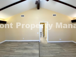 3-Bed, 2-Bath Oasis with 1,726 Sq Ft in San Antonio!