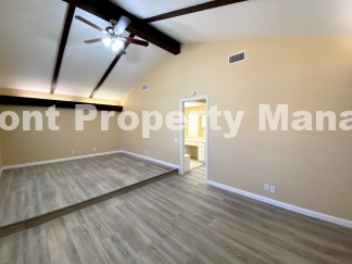 3-Bed, 2-Bath Oasis with 1,726 Sq Ft in San Antonio!