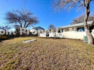 3-Bed, 2-Bath Oasis with 1,726 Sq Ft in San Antonio!