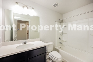 Spacious 4-Bedroom Gem with 2 Full Baths in Charming Cibolo Neighborhood – 1,977 Sq Ft of Comfort!
