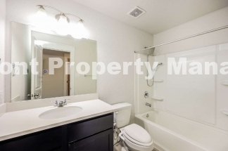 Spacious 4-Bedroom Gem with 2 Full Baths in Charming Cibolo Neighborhood – 1,977 Sq Ft of Comfort!
