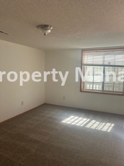 3 Bedroom Home with Finished Basement - Close to Mcconnell AFB