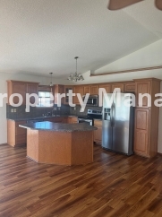 3 Bedroom Home with Finished Basement - Close to Mcconnell AFB