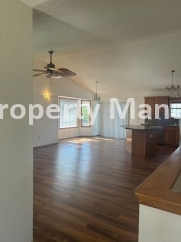 3 Bedroom Home with Finished Basement - Close to Mcconnell AFB