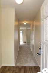 Spacious Updated 2 Bed Duplex Apartment with Large Yard - Troutdale