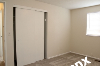 Spacious Updated 2 Bed Duplex Apartment with Large Yard - Troutdale