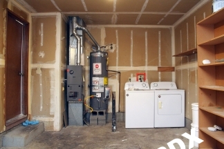 Spacious Updated 2 Bed Duplex Apartment with Large Yard - Troutdale