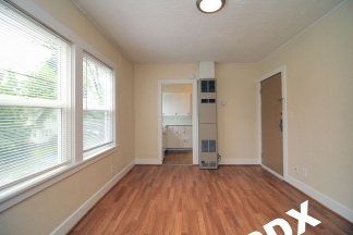 Freshly Updated 1 Bedroom with Reserved Parking In Vibrant SE PDX Neighborhood!