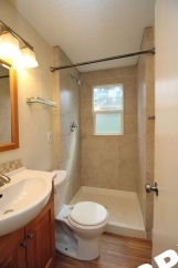 Freshly Updated 1 Bedroom with Reserved Parking In Vibrant SE PDX Neighborhood!