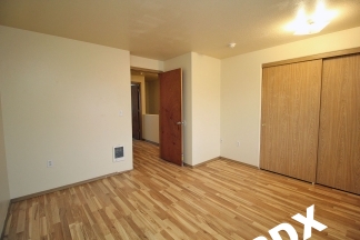 Conveniently Located 2 Bedroom Townhouse in SE Powellhurst/Gilbert