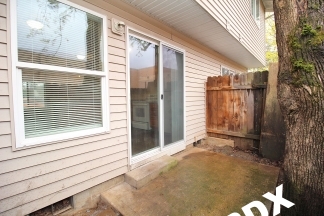 Conveniently Located 2 Bedroom Townhouse in SE Powellhurst/Gilbert