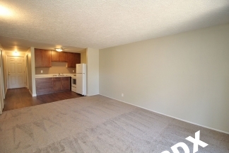 Updated Ranch Style 2 Bedroom Gresham Apartment - Steps From the Max-Line