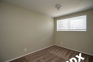 Updated Ranch Style 2 Bedroom Gresham Apartment - Steps From the Max-Line