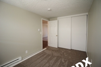 Updated Ranch Style 2 Bedroom Gresham Apartment - Steps From the Max-Line