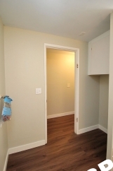 Updated Ranch Style 2 Bedroom Gresham Apartment - Steps From the Max-Line