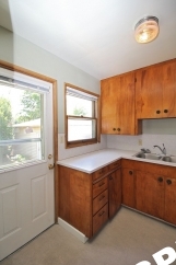 Adorable 1 Bedroom Mt Tabor Apartment