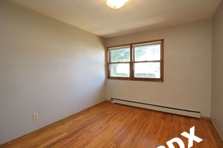 Adorable 1 Bedroom Mt Tabor Apartment