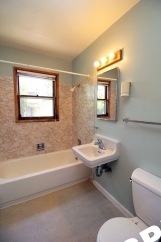 Adorable 1 Bedroom Mt Tabor Apartment
