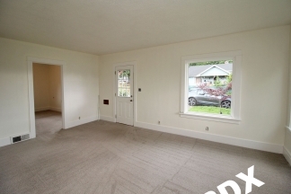 Freshly Updated 2 Bedroom Parkrose Bungalow