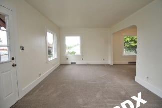 Freshly Updated 2 Bedroom Parkrose Bungalow