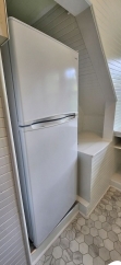 Charming One Bedroom in Historic Victorian Building – Live Among the Treetops!