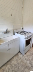 Charming One Bedroom in Historic Victorian Building – Live Among the Treetops!