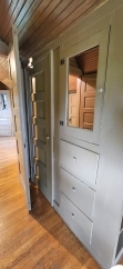 Charming One Bedroom in Historic Victorian Building – Live Among the Treetops!