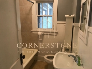 Cute 2 bedroom house $995