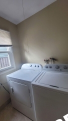 Adorable 2 Bedroom House close-in near South Tabor/Woodstock