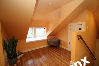 Furnished Hawthorne Blvd 1 Bedroom Artist Apt w/Flexible Lease Lengths