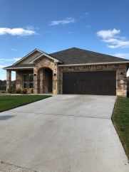 3-Bedroom, 2-Bath Home in Wyndham – Academy ISD | Pet Friendly