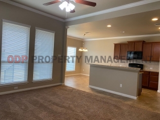 Charming 3-Bedroom Home in Wyndham Neighborhood – Academy ISD