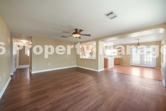 7528 Cats Eye Ln - No Cats/2 Dogs Max - *MTX Note* - Blue Team