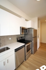 Sleek, Contemporary & Modern Living in the Heart of Sellwood!