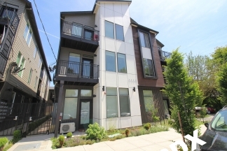 Sleek, Contemporary & Modern Living in the Heart of Sellwood!